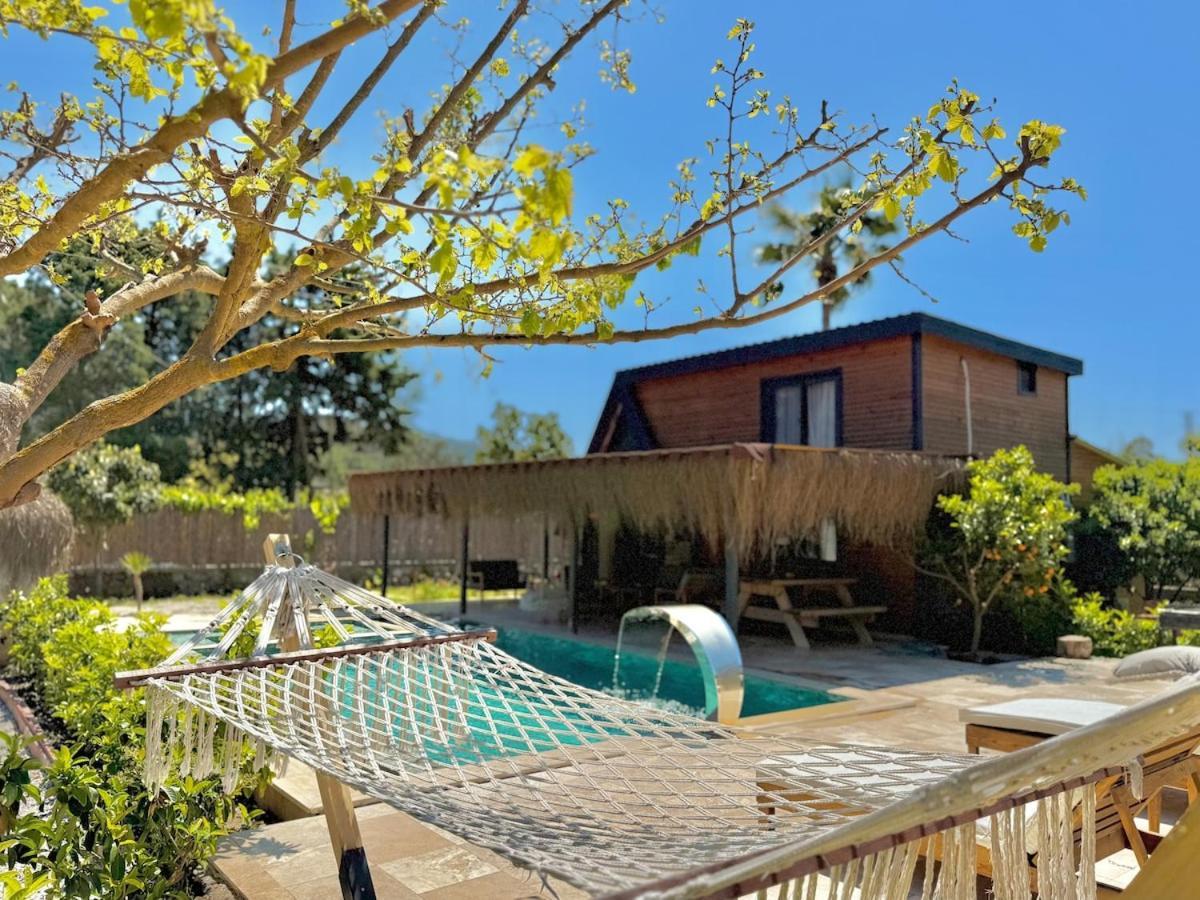 Villa With Hot Pool In